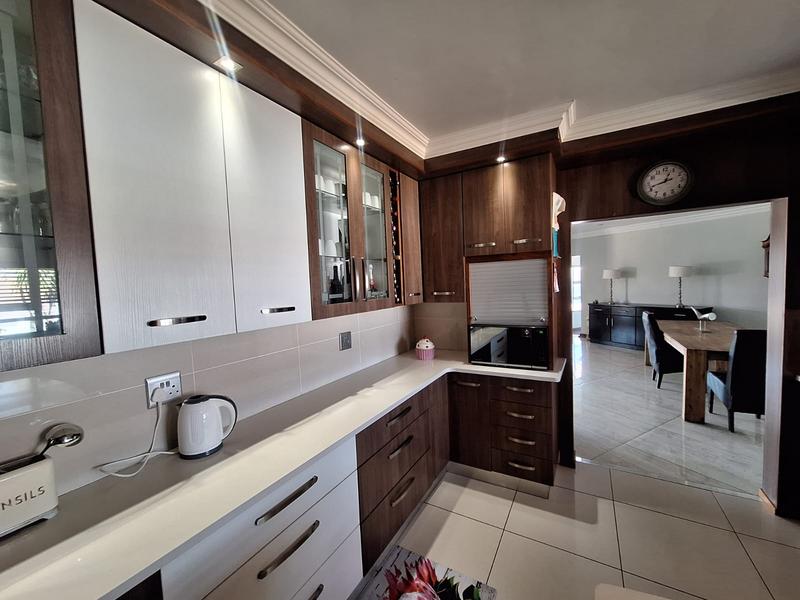 4 Bedroom Property for Sale in Flamwood North West
